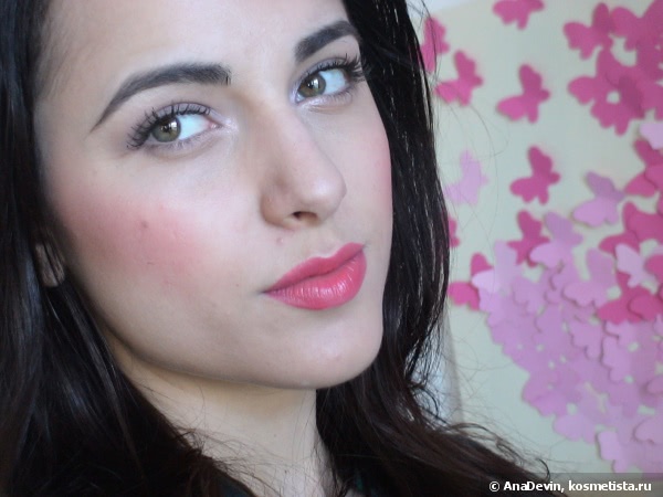 Like a doll с румянами Bobbi Brown Shimmer Blush Coral 3