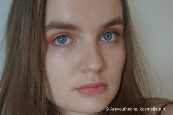 Два новичка от NYX в моей коллекции - NYX Prismatic Eyeshadow - Golden Peach, NYX Dark Circle concealer - Fair