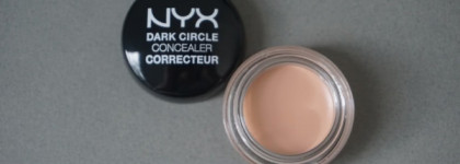 Два новичка от NYX в моей коллекции - NYX Prismatic Eyeshadow - Golden Peach, NYX Dark Circle concealer - Fair
