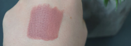 Нюд или не нюд? Помада-хамелеон NYX Matte Lipstick Honeymoon