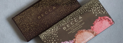 Палитра румян Becca Blushed with Light Blush Trio Palette (оттенки Wisteria, Songbird, Snapdragon)