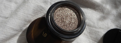 Сиять с Victoria Beckham Lid Lustre in Mink