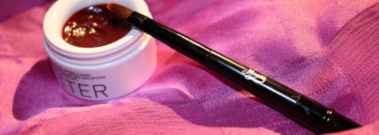 Ароматный ухаживающий любимчик Korres Lip Butter Wild rose