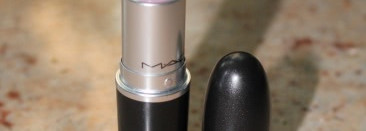 Праздничная помада Mac All Fired Up