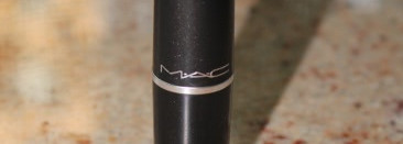 Праздничная помада Mac All Fired Up