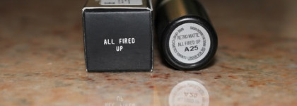 Праздничная помада Mac All Fired Up