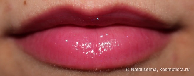 Неоновое искрящееся море на губах от Missha Neon Tint Gloss Marine Blue