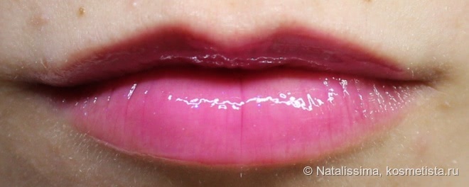 Неоновое искрящееся море на губах от Missha Neon Tint Gloss Marine Blue
