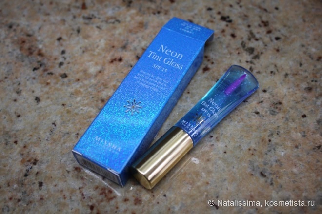 Неоновое искрящееся море на губах от Missha Neon Tint Gloss Marine Blue