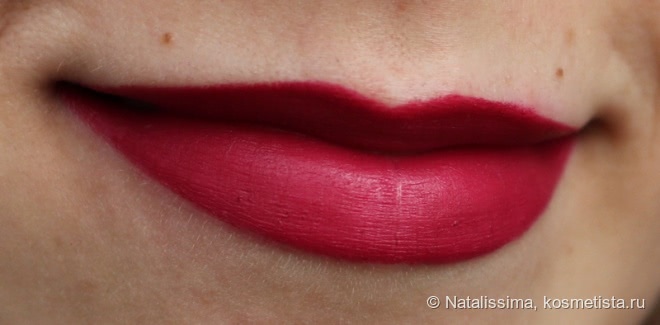 Восхитительная бордово-малиновая IsaDora Twist-Up Matt Lips Satin Soft Peel 65 Ruby Gem