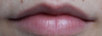 Милейший кисельный блеск Catrice Luxury Lip Intensive Care Gloss 030 Revolution- berry lips