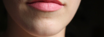 Причудливая помада NYX Full Throttle Lipstick 07 Sidekick