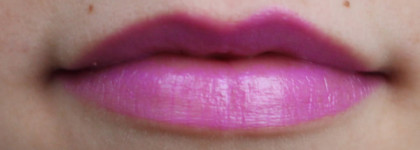 Помада для тех, кто всё еще стесняется носить MAC Heroine. Очаровательная Kiko Smart Lipstick 923