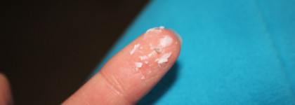 Крем для кутикулы Alessandro Veggie Nail Cream Tomato&Strawberry