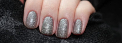 Блестящий металлик Essence 44 rebel at heart