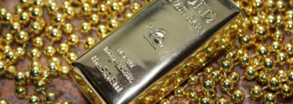 Корейское золотое мыло для лица The Saem Gold Snail Bar