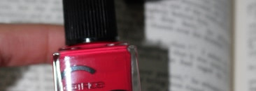 Красный прекрасный и другие стойкие лаки Catrice IcoNails