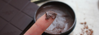 Мятно -шоколадное разочарование для лица: свежая маска Lush Cupcake