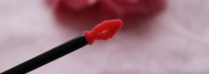 Yves Saint Layrent Volupte Tint-in-Oil Nourishing Lip Oil Colour Enhancer #6 Peach me love Масло-бальзам для губ с оттеночным пигментом