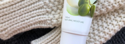 Крем для офиса: корейский дневной крем для рук Food a Holic Olive Moisture Hand Cream