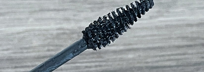 Отличная бюджетная тушь Misslyn Lolita Lashes Push-Up Effect Mascara 1