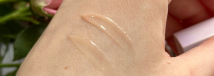 Бальзамы Huda Beauty для объёма губ и естественного макияжа bare face