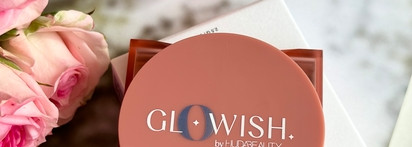 Huda Beauty GloWish Cheeky Vegan Blush Powder 02 Caring Coral