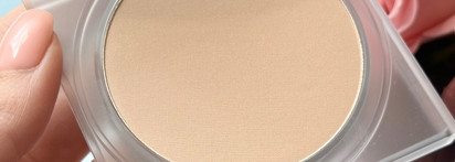 Разглаживающая сияющая пудра Huda Beauty GloWish Luminous Pressed Powder 1.5