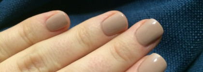 Замереть вместе с OPI Nail Lacquer Don't pretzel my buttons