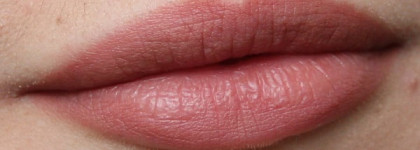 NYX Slim Lip Pensil в оттенке 810 Natural