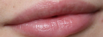 NYX Slim Lip Pensil в оттенке 810 Natural