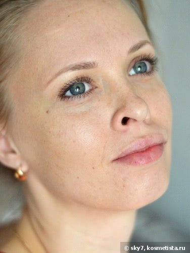 Как долго я тебя ждала! Diorskin Nude Compact Natural Glow Radiant Powder Foundation SPF 10 PA+++ в оттенке № 020 Light Beige
