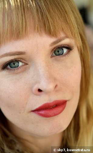 Увлажняющая помада с интенсивным цветом Le Poli Bohemia Cream Lipstick High-Performance Intense Colour Spf12 в оттенке #09