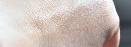Тональный крем Bourjois City Radiance fond de teint protecteur anti-grise mine в оттенке 01 Rose ivory