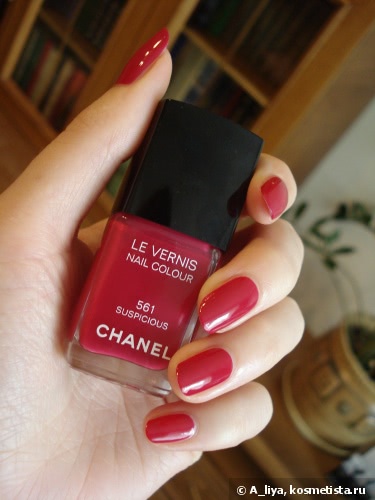 Осень с Chanel Le Vernis Nail Colour 559 Frenzy, 563 Vertigo & 561 Suspicious