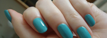 Dior Vernis  Haute Couleur Extreme Wear Nail Lacquer  #401 Saint-Tropez &  Dior Vernis  Couture Colour Gel Shine and Long Wear Nail Lacquer  #319 Sunwashed