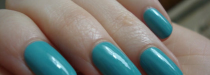 Dior Vernis  Haute Couleur Extreme Wear Nail Lacquer  #401 Saint-Tropez &  Dior Vernis  Couture Colour Gel Shine and Long Wear Nail Lacquer  #319 Sunwashed