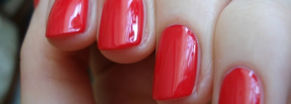 La petite Robe noire Guerlain Nail Colour # 003 Red Heels
