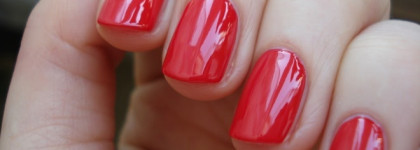 La petite Robe noire Guerlain Nail Colour # 003 Red Heels