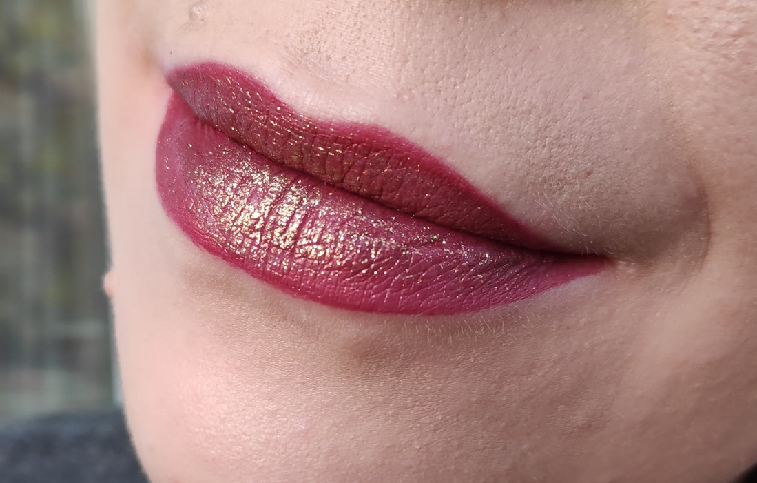 NYX Glitter Goals Liquid Lipstick.