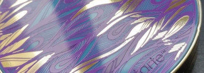 Палетка теней Tarte Rainforest of the Sea