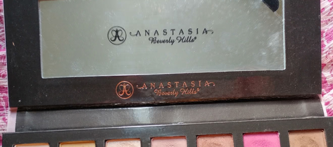 Anastasia Beverly Hills Modern Renaissance Eyeshadow Palette