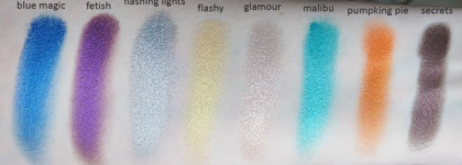 Coloured Raine Eye Shadow - оттенки Blue Magic, Fetish, Flashing Lights, Flashy, Glamour, Malibu, Pumpkin Pie, Secrets