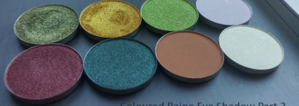 Coloured Raine Eye Shadow - оттенки Side of Olives, Super Star, Bay Breeze, Chameleon, Date Night, Forbidden, Gingerbread, Glisten