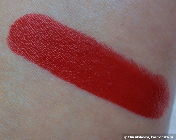 Рождественская коллекция Guerlain Un Soir a L’Opera - Помада Guerlain Rouge G Exceptional Complete Lip Color #820 Rouge Parade