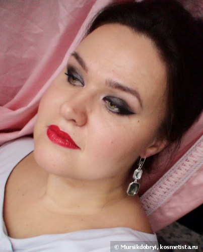 Рождественская коллекция Guerlain Un Soir a L’Opera - Помада Guerlain Rouge G Exceptional Complete Lip Color #820 Rouge Parade