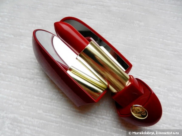 Рождественская коллекция Guerlain Un Soir a L’Opera - Помада Guerlain Rouge G Exceptional Complete Lip Color #820 Rouge Parade