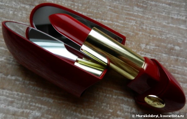 Рождественская коллекция Guerlain Un Soir a L’Opera - Помада Guerlain Rouge G Exceptional Complete Lip Color #820 Rouge Parade