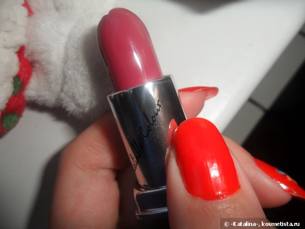 Still Reliable Colour #525 Spicy Red или помада, которая не кусается