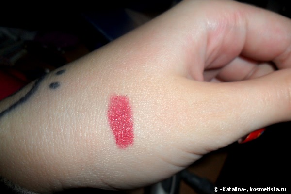 Still Reliable Colour #525 Spicy Red или помада, которая не кусается